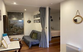 La Roche - Studio
